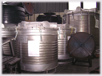 METAL MOLDS FOR ROTATIONAL MOLDING MANUFACTURE OF PLASTIC PRODUCTS